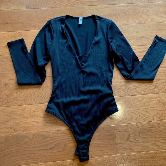 Free People Other - Free people ribbed square neck bodysuit